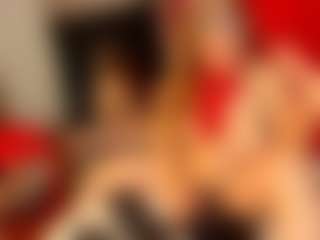 Live cam show with MerilandHH - Big Tits Mature on livesuperchat.net