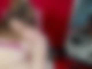Live cam show with MerilandHH - Brown Hair MILF on Gym Cam Girls