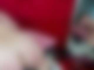 Live cam show with MerilandHH - Granny Dildo on SpankPalCams