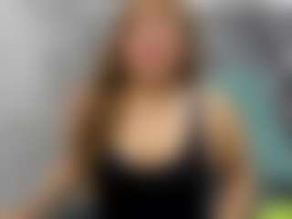 Live cam show with MerilandHH - Green Eyes on SxyPornLive