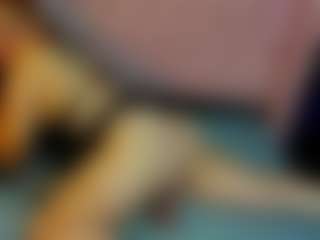 Live cam show with MerilandHH - Mature on UwU Esports