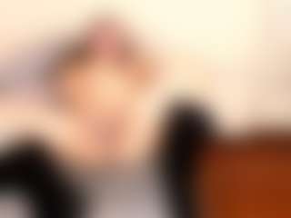 Live cam show with MerilandHH - Latina MILF on live18s.com | colombia
