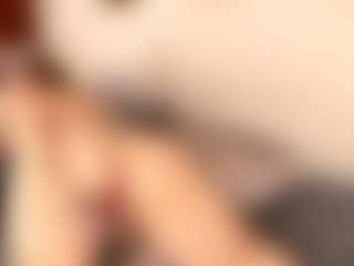 Live cam show with MerilandHH - Lush Brown Hair on Camsoda
