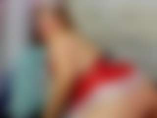 Live cam show with MerilandHH - Granny Dildo on luckytryst.com