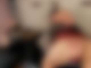 Live cam show with MerilandHH - Asshole Mature on Dolls Live