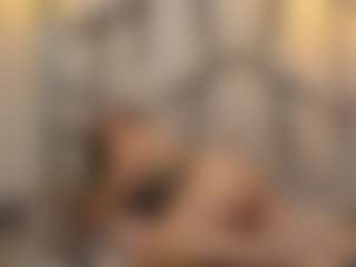 Live cam show with MerilandHH - Oil on Strip Flash - Live Sex Shows