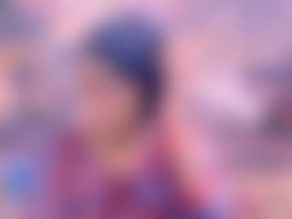 Chazzy MILF webcam performer live streaming