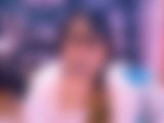 Live cam show with Chazzy - Petite MILF on madthumbs