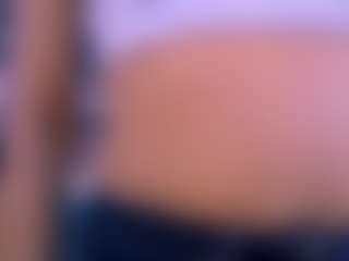 Live cam show with Chazzy - MILF Teen (18+) on AdultVida.com