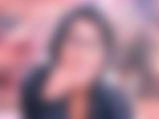 Chazzy MILF webcam performer live streaming