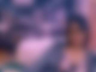 Live cam show with Chazzy - Brown Hair MILF on Hubzter Live