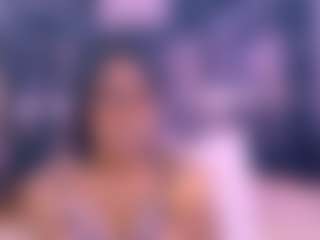 Chazzy MILF webcam performer live streaming