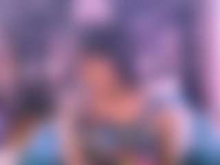 Chazzy MILF webcam performer live streaming