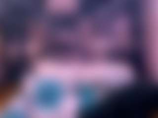 Chazzy MILF webcam performer live streaming
