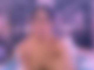 Live cam show with Chanel - MILF Teen (18+) on CamwithHer