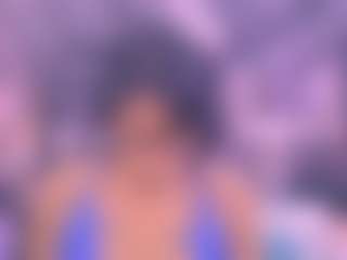 Chanel MILF webcam performer live streaming