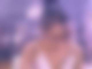 Chanel MILF webcam performer live streaming
