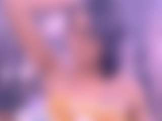 Chanel MILF webcam performer live streaming