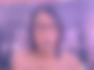 Chanel MILF webcam performer live streaming
