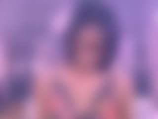 Live cam show with Chanel - Petite MILF on iamadamtest123.com