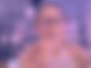 Chanel MILF webcam performer live streaming