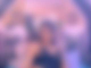 Live-Cam-Show mit Chanel - Blowjob auf Camsoda