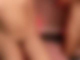 Live cam show with Sweett-Temptation - Shaved Pussy on xxxlivecams.org