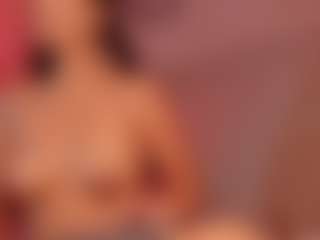 Live cam show with Sweett-Temptation - Petite Teen (18+) on Instabang