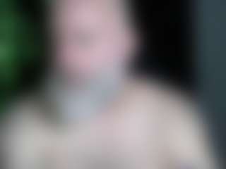 xJJ77x's Live Sex Cam Show
