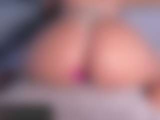Live cam show with natyxo - Blowjob on SinfulBabes