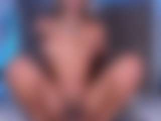 Live cam show with natyxo - Smoking on AdultVida.com