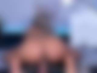 Live cam show with natyxo - Flashing on Latina Girls