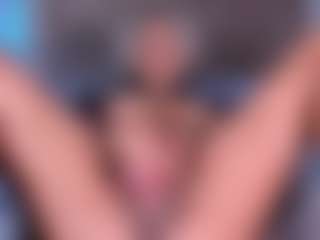 Live cam show with natyxo - Black Petite on Milf Play