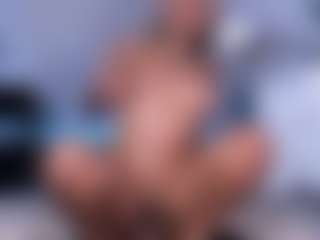 Live cam show with natyxo - Flashing on AdultVida.com