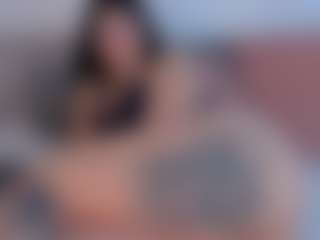 Live cam show with Vittoria-rossi - Booty on Camsoda