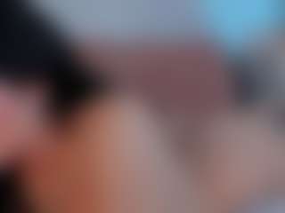 Live cam show with Vittoria-rossi - Muscle on madthumbs