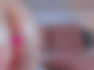 Live cam show with Vittoria-rossi - Glasses on livesuperchat.net
