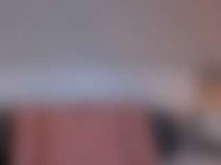 Live cam show with Vittoria-rossi - Submissive on Uber Horny