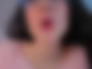 Live cam show with Vittoria-rossi - Red Hair Amateur on Camsoda