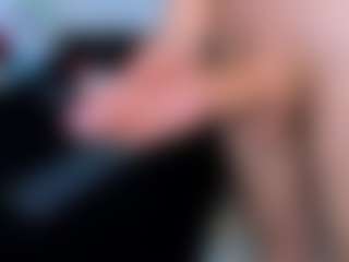 Live cam show with bigdicktop22 - Portuguese on SmokeAndPoke