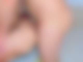 Live cam show with bigdicktop22 - No Smoking on liverealitysex.com