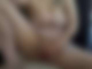 Candii Love Bae's Live Sex Cam Show