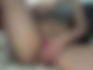 Candii Love Bae's Live Sex Cam Show