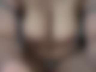 Candii Love Bae's Live Sex Cam Show