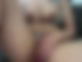 Candii Love Bae's Live Sex Cam Show