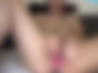 Candii Love Bae's Live Sex Cam Show