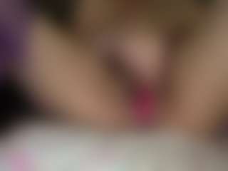 Candii Love Bae's Live Sex Cam Show