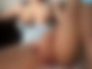 Candii Love Bae's Live Sex Cam Show