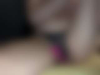Candii Love Bae's Live Sex Cam Show