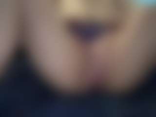 Candii Love Bae's Live Sex Cam Show
